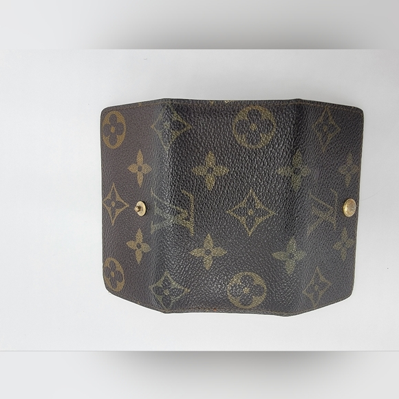 Authentic Preowned LV Key Chain - Picture 10 of 12